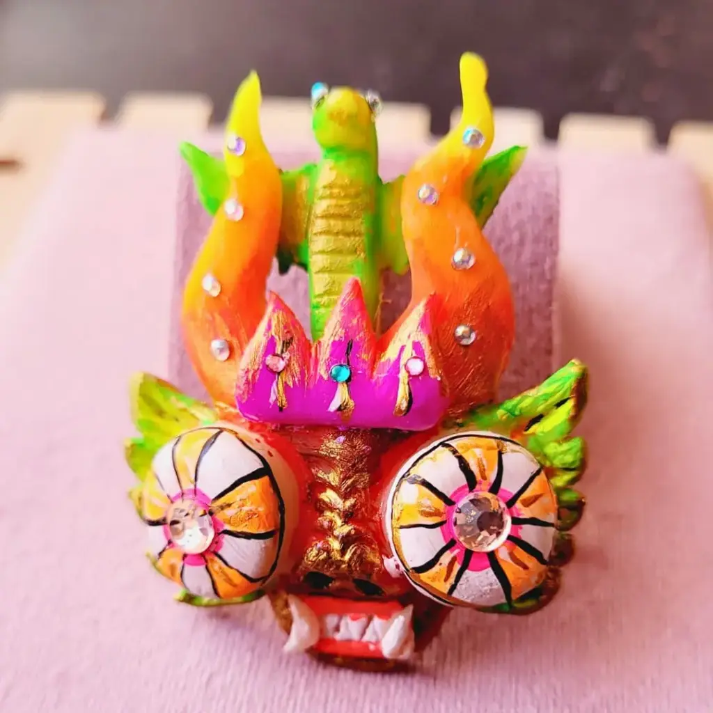 Prendedor 'Careta Diablada' 3D en FlexiResina Artesanal (Pintado a Mano) (Rojo)