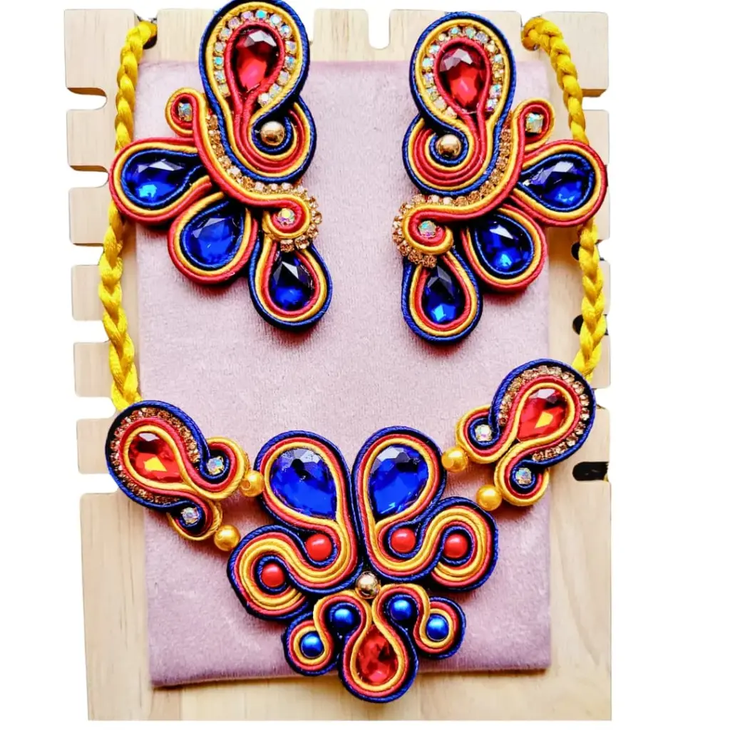 Juego Soutache 'Mariposa Folklórica' (El Diseño "Camaleón" Versátil)