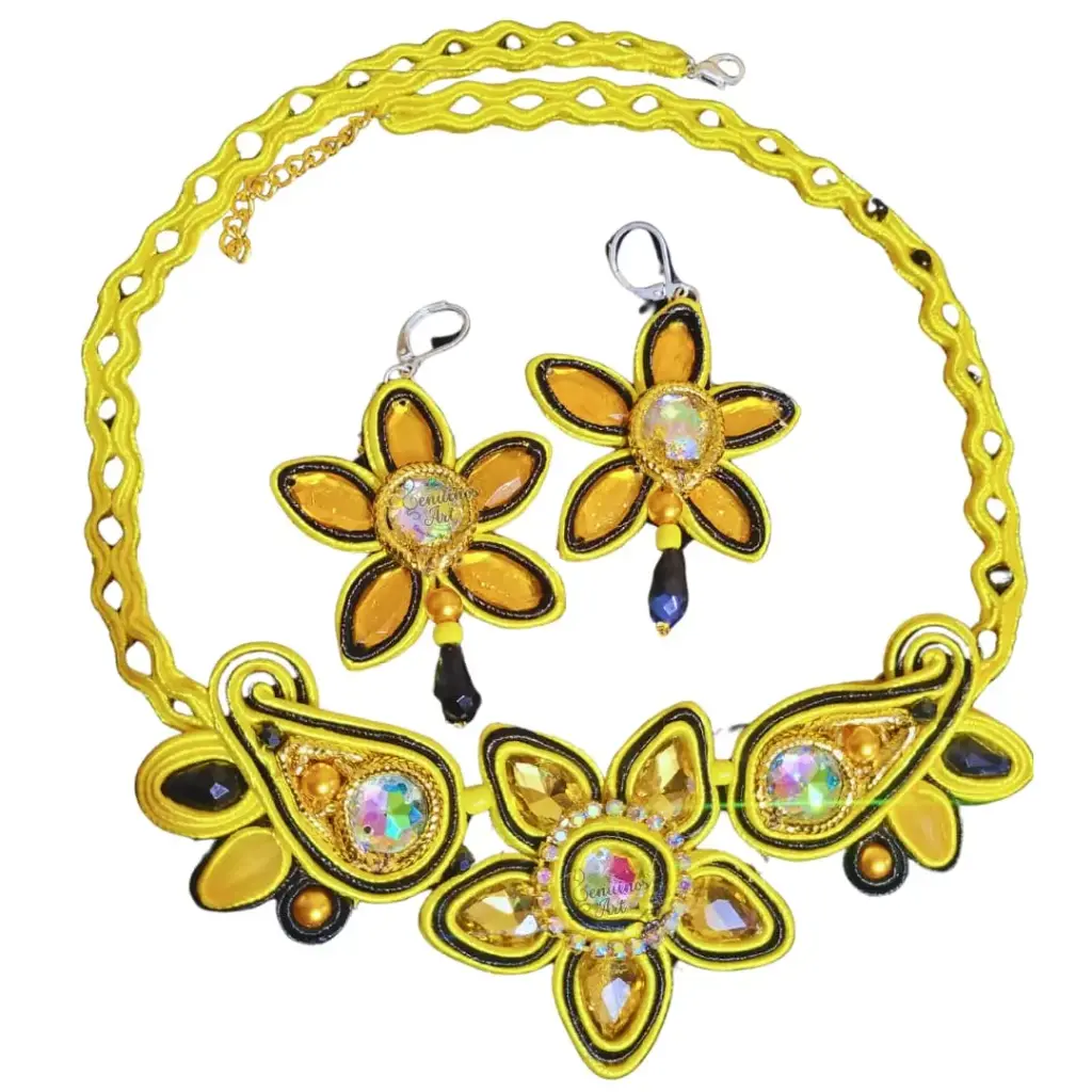 Juego de Gargantilla 'Girasol de Gala' (Bordado en Pedrería)