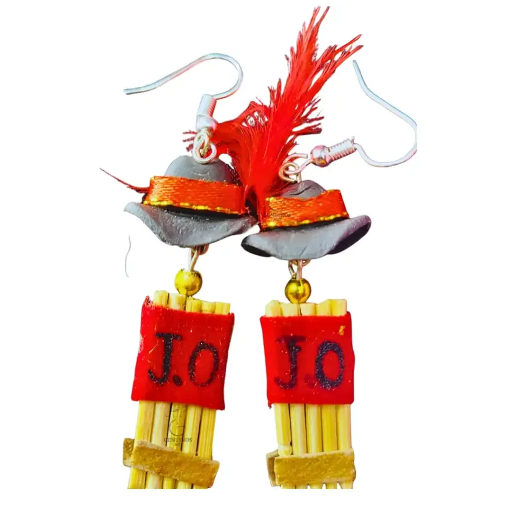 Aretes 'Tabla Sikumoreno' (Fusión Artesanal 3D con Plumas)