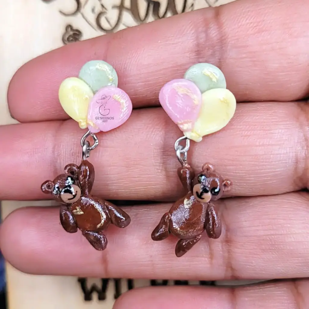 Aretes 'Osito con Globos' (Polímero de Micro-modelado 3D)