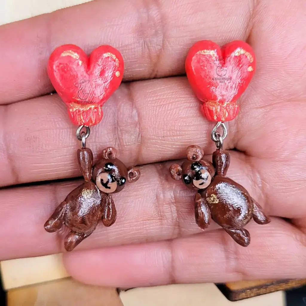 Aretes 'Osito Volador' 3D (Polímero de Micro-modelado)