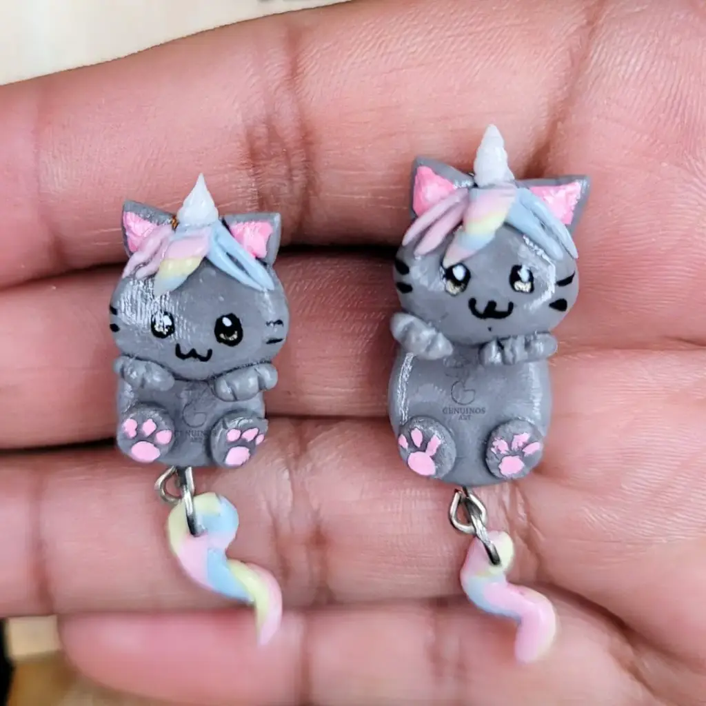 Aretes 'Gaticornio 3D' (Polímero de Micro-modelado, Dos Piezas)