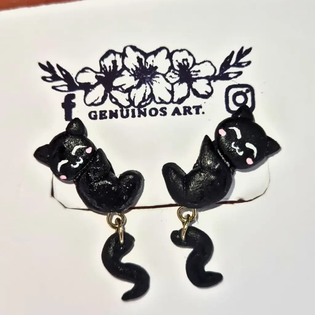 Aretes 'Gatito 3D' (Polímero de Micro-modelado, Dos Piezas)