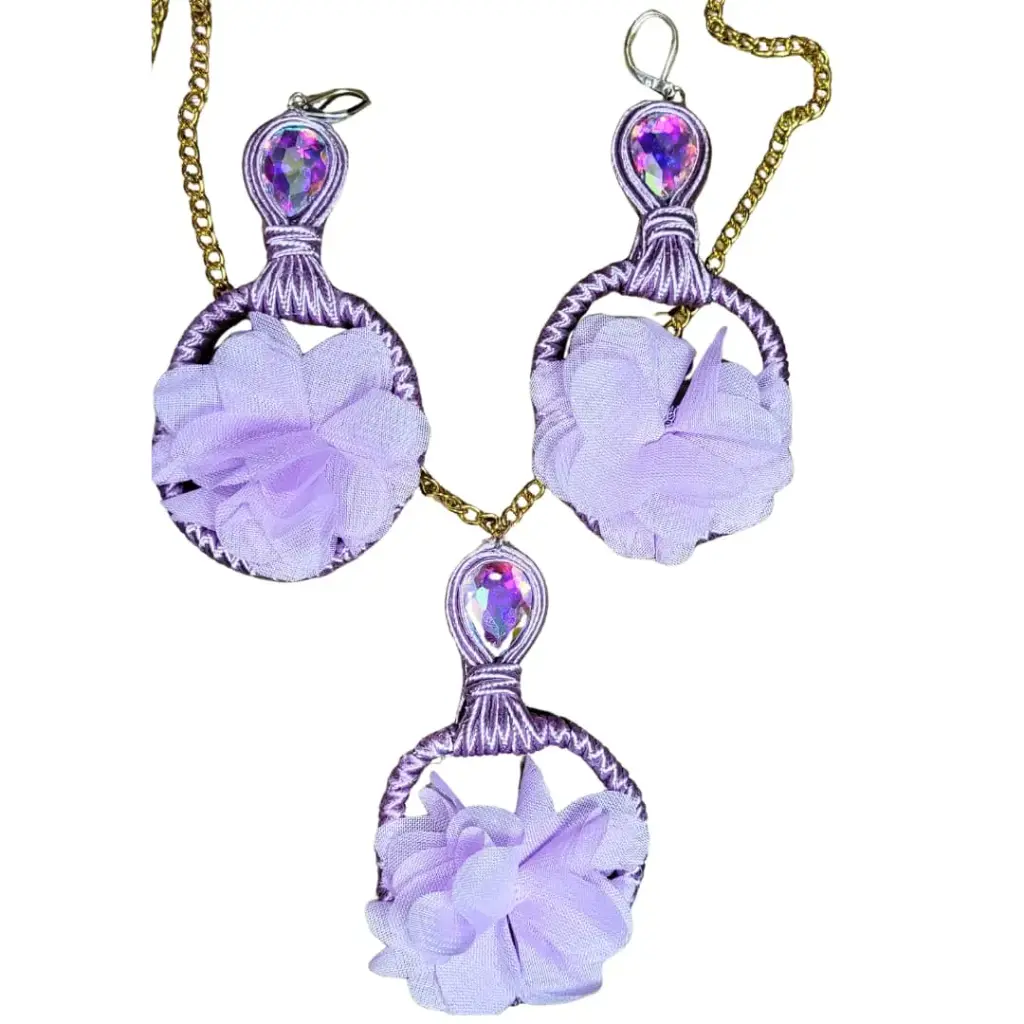 Juego Soutache 'Aro Floral' (Fusión Textil y Pedrería)