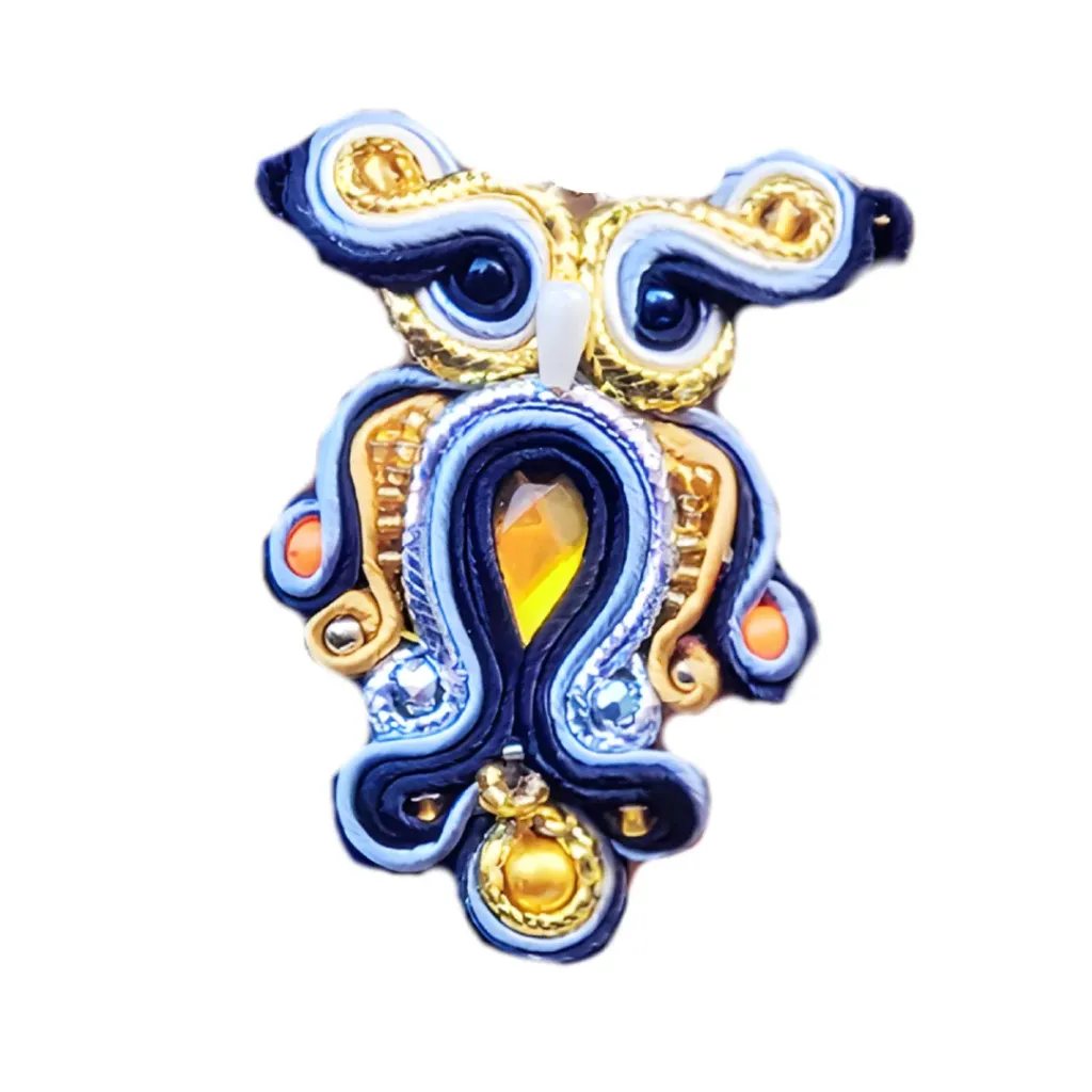 Prendedor 'Búho de Gala' en Soutache y Pedrería (Línea Pandilla Puneña)